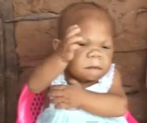 A 32 éves nőnek egy éves gyermeke van.