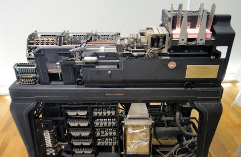 10-technikusok eltávozott-bad-táblázatkészítési-gép-670