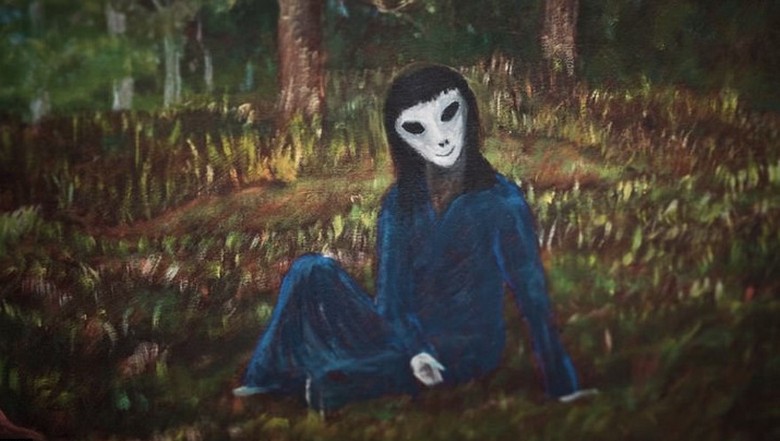 Egy amerikai festményeket készít a gyönyörű idegenekkel való találkozásról.