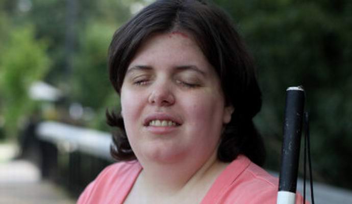 Egy vak valakit akarni kívánó amerikai életre keltette álmát.