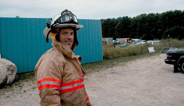 Amerikai tűzoltót elfogtak