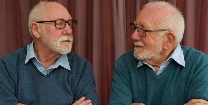 Egy angol testvér nélkül találkozott kettősével