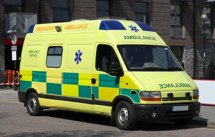 Az angol vacsora után megbénult csirkéből