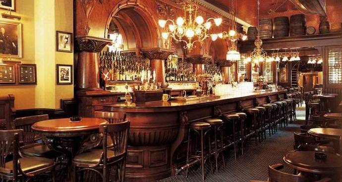 Az angol kocsmák megkapják a történelmi emlékek állapotát