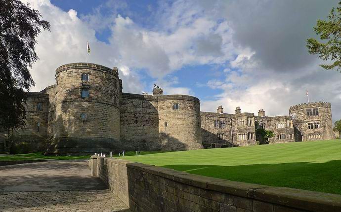 Az angol mész egy középkori lány szellemét fényképezte