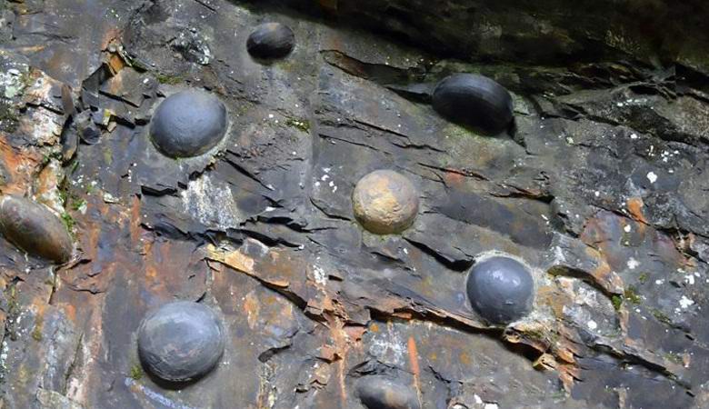 Anomális kő feküdt kő