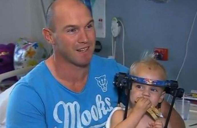 Az ausztrál orvosok balesetben megmentettek egy lefejezett gyermeket