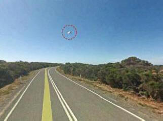 Ausztráliát arrogáns idegenek támadták meg