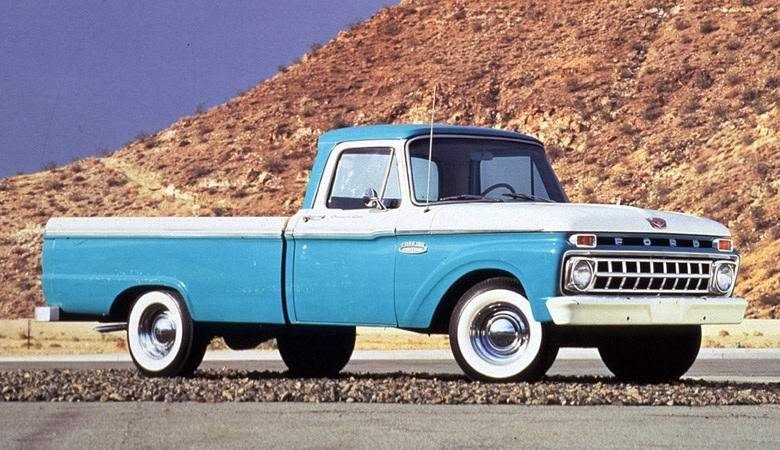 Orvos autója, amelyben ő maga kezdett kezelni az embereket