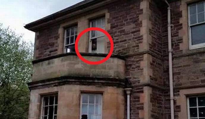 A britek egy szellemet lőttek egy üres mentális kórház ablakába