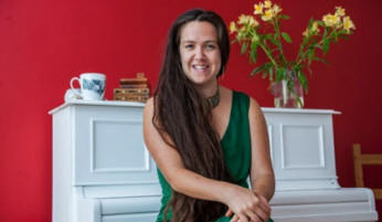 A brit feleségül vette magát