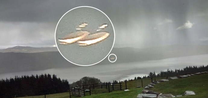 A Loch Ness-tó szörnyeteg barátja az UFO-kkal