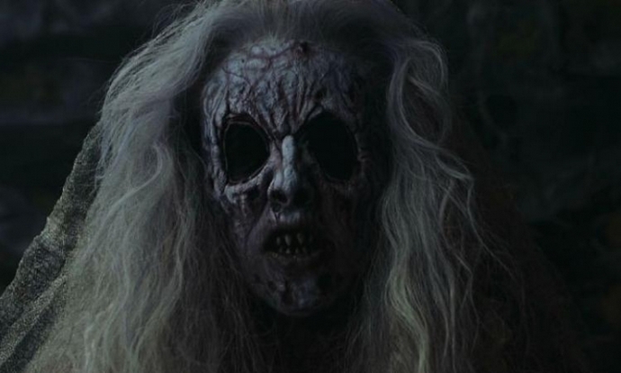 A gyermekeket a fekete ördög terrorizálja