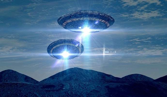 Két UFO repült Franciaország felett