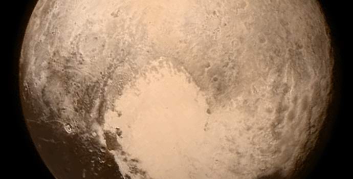 Pluton hamis nevű fényképei