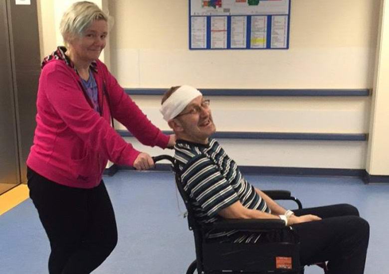 A himnusz kedvenc csapata egy futballszurkolót hozott kómából