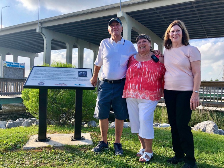 A város megjegyezte, hogy két lakosa idegen állampolgárok elrabolt