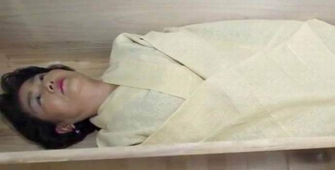 Szeretné elkezdeni értékelni az életet - feküdjön egy koporsóban