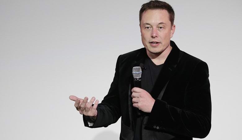 Elon Musk elmondta, hogy ellenzi a mesterséges intelligencia továbbfejlesztését