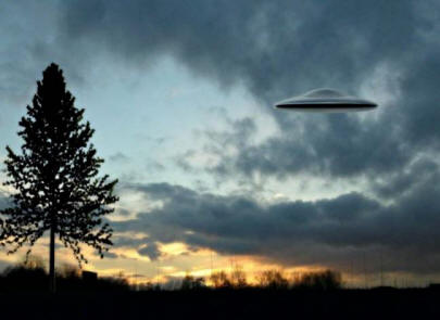 Az idegenek előrejelzik a Szovjetunió összeomlását a falusiak számára