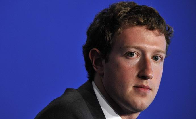 Az IT milliomosok idegenekkel törekszenek?