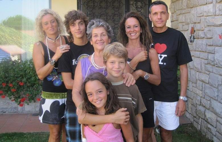 Az olasz család egyáltalán nem érzi a fájdalmat