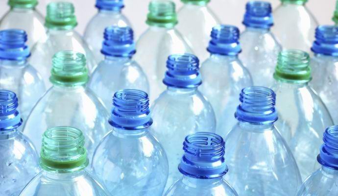 Megtanultuk, hogyan lehet üzemanyagot gyártani műanyagból