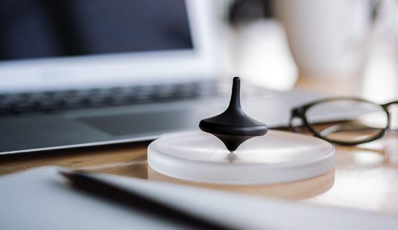 Találtatott egy olyan fonólapot, amely egy napnál tovább foroghat