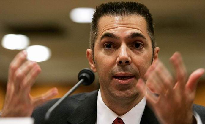 Egy híres tudós felismerte az ember reinkarnációját párhuzamos világokban.