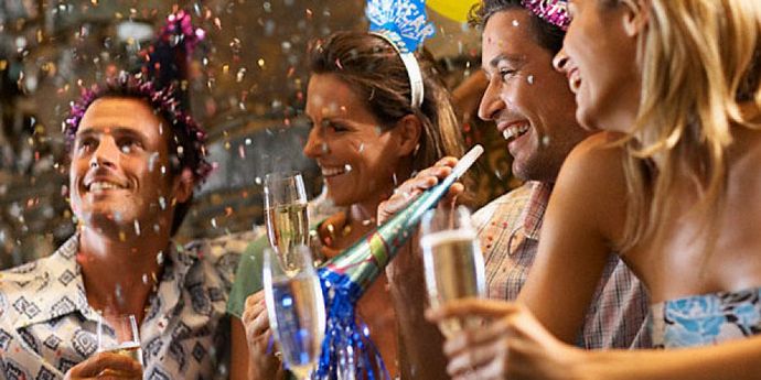 Hogyan lehet elkerülni az újévi másnaposságot, sőt