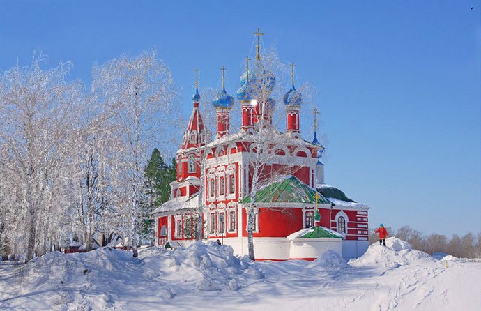 Hogyan befolyásolja az egyházi látogatás az embert