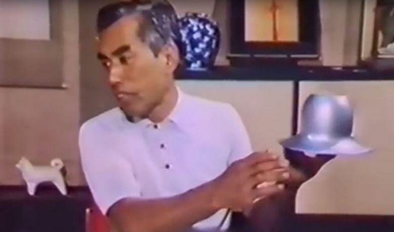 Hogyan japán iskolások elkaptak egy miniatűr UFO-t