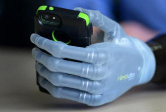 A számítógépes orvoslás lehetővé teszi a vak emberek számára az autó vezetését