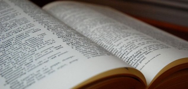 A kínai nő megjegyezte az angol-kínai szótár 220 ezer szavát