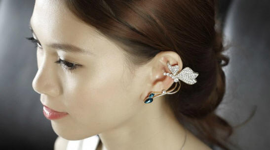 A Cochlear implantátumok az okostelefonokról töltődnek levegőn keresztül.