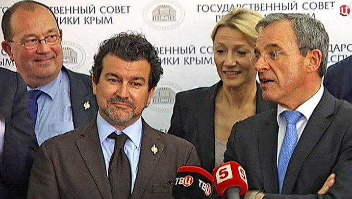 Krím nyitotta meg barátságos fegyverét a francia vendégek számára