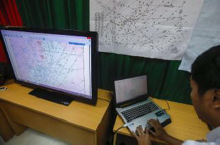 A Vietnam partjainál található olajplatóról észrevehető hiányzó Boeing ütközése