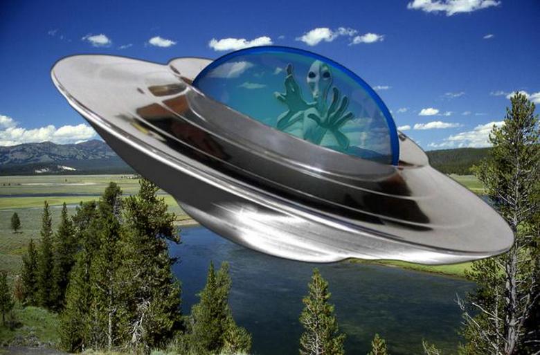 Kíváncsi UFO