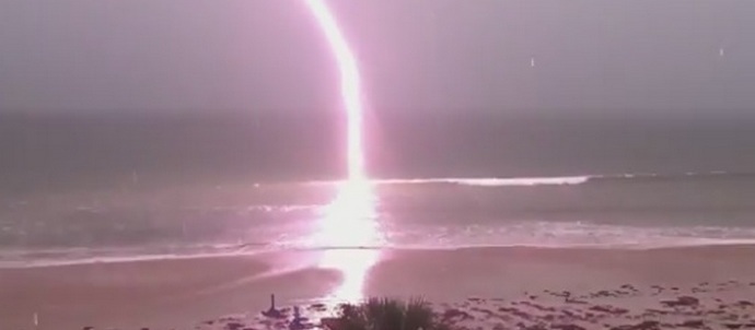 Villám - fenyegetés az ember számára, vagy jó?