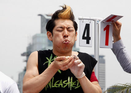 Takeru Kobayashi, atlétikai fickó (fotó: Metro News). 