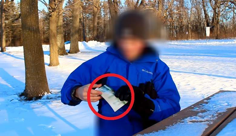 Egy ember azt állítja, hogy 6000-ben utazott, és ott fényképezett