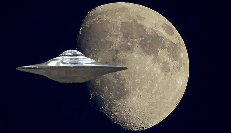Lemez alakú a Holdon звездолет