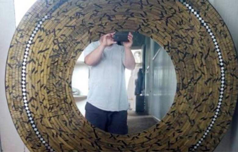 Egy képben található szellem egy online aukción