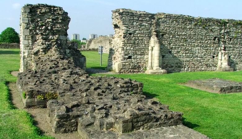 Egy régi fényképen nem megfelelő napszemüveg-szellemet találtak.