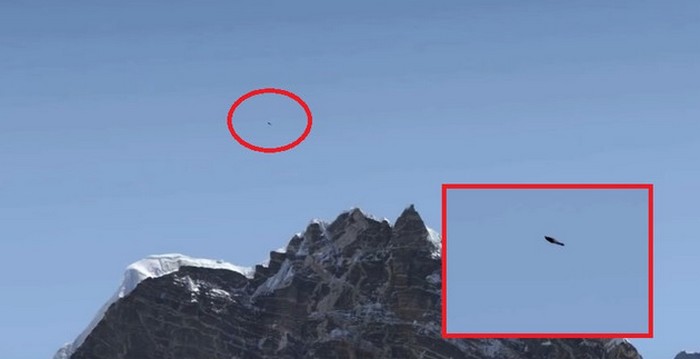 Az UFO-k repülnek az Everest felett