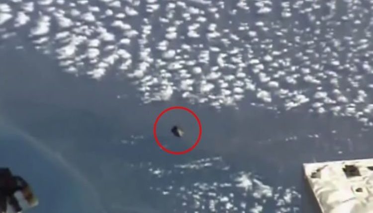 A NASA nem magyarázza meg, melyik űrobjektum volt az ISS közelében 20 percnél tovább 