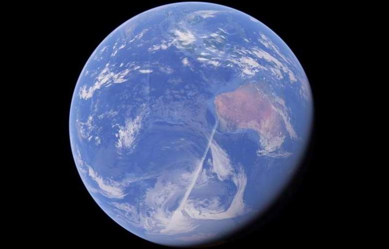 Megmagyarázhatatlan fehér vonalak járnak a Föld körül