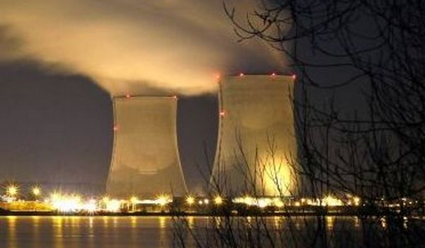 Az UFO-k figyelik a földi atomerőművek munkáját