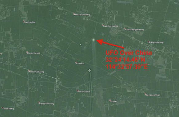 UFO-t két repülőgép kíséretében Kína felett