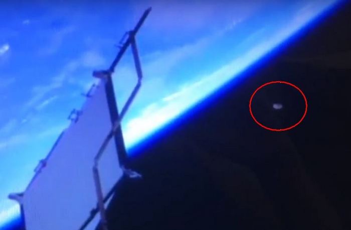Az UFO észrevette az ISS-t, és jelentette Houstonnak